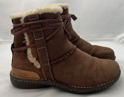 UGG Australia Sheepskin Lined Leather Shoes S/N 5487 Brown Mens UGG Australia Beacon Sheepskin-Lined Brown Leather Boots  main image 4