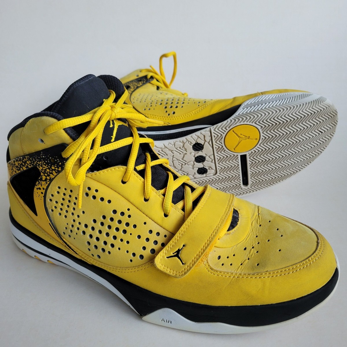 Nike Air Jordan Phase 23 Hoops Mens 440897-701 Yellow Black Size 11