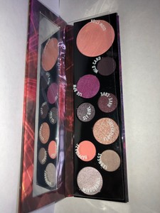 mac raver girls eyeshadow & highlighter palette