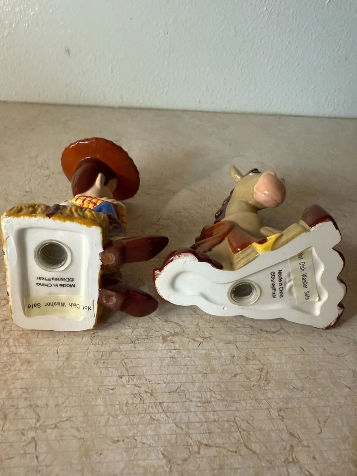 Juego de coctelera de sal y pimienta esculpida Woody & Bullseye de Disney Pixar Toy Story 2 Foto 3 de 4