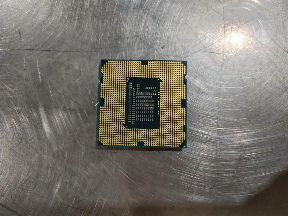 GOOD CONDITION Intel Pentium G2030 CPU Untested - Image 2 of 2