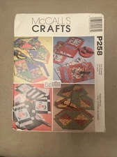 McCalls P258 Pattern Crafts Fat Quarters Runners Placemat Napkin New Uncut 2004
