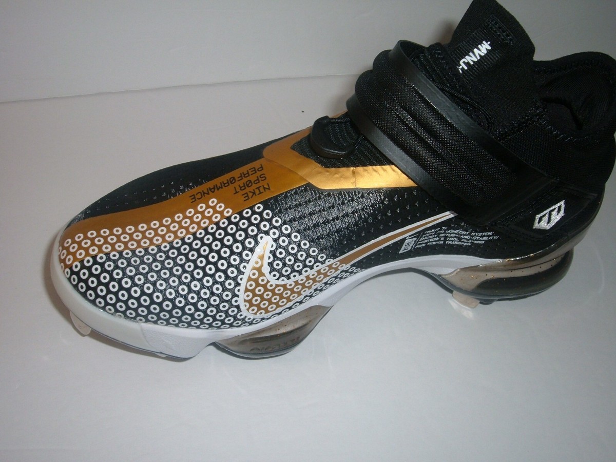 【訳あり】新品 ナイキ ズームトラウト7 メタル ブラック ゴールド 25.5 NIKE - 【訳あり】新品 ナイキ ズームトラウト7 メタル ブラック