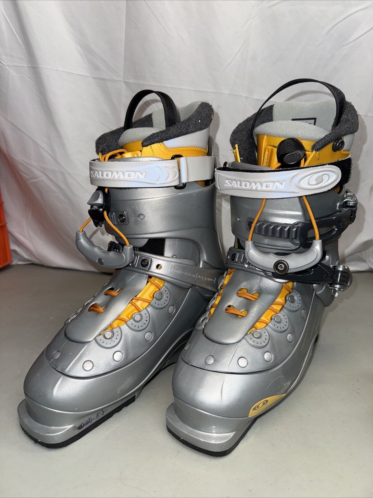 Scarponi da sci Salomon donna Verse TF 25.5 (US taglia 8) grigio giallo con cinturino