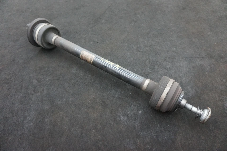 Conjunto eje trasero izquierdo CV OEM 33207856937 BMW M5 F90 2018-23 Foto 2 de 4