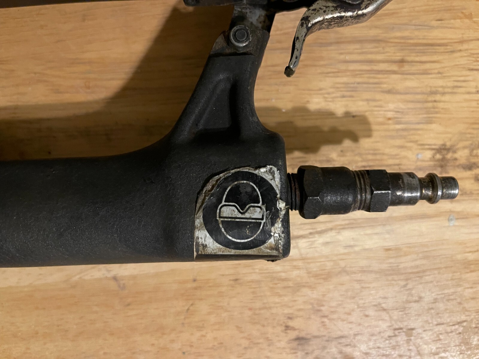 Campbell Hausfeld Professional Model NB0030 Finishing / Brad Nailer