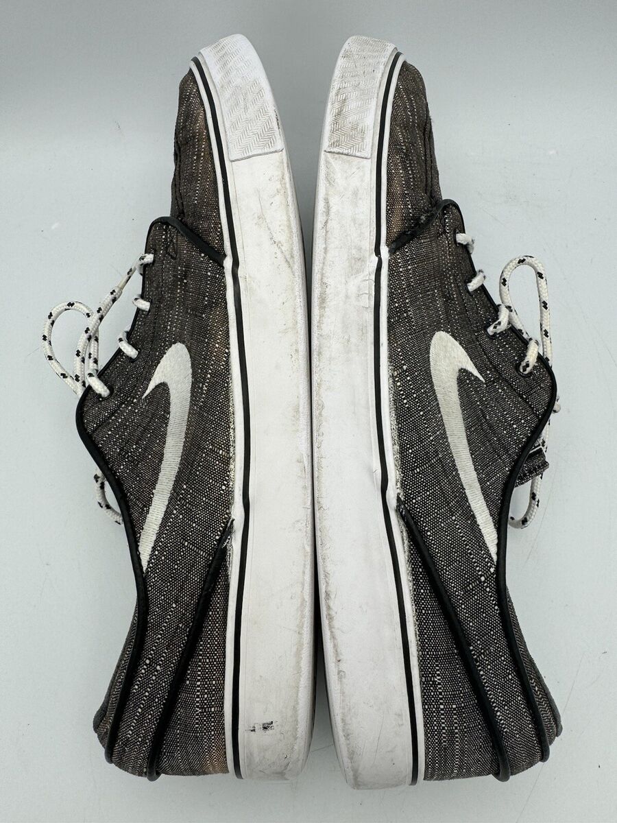 Nike Zoom Stefan Janoski Black White Canvas Skate Shoe Nike Zoom Stefan Janoski Black White Canvas Skate Shoe