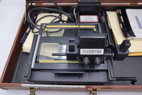 Lecteur Microfiche VISIDYNE Modèle TKII-A Mag. 24X Étui Portable Vintage STK 1239A - Photo 4/4