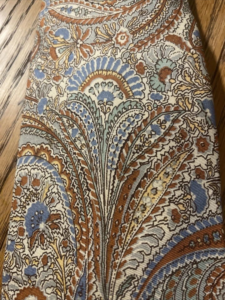 Corbata de cachemira de seda Liberty Of London usada en excelente estado para hombre EE. UU. Mafe Foto 3 de 4