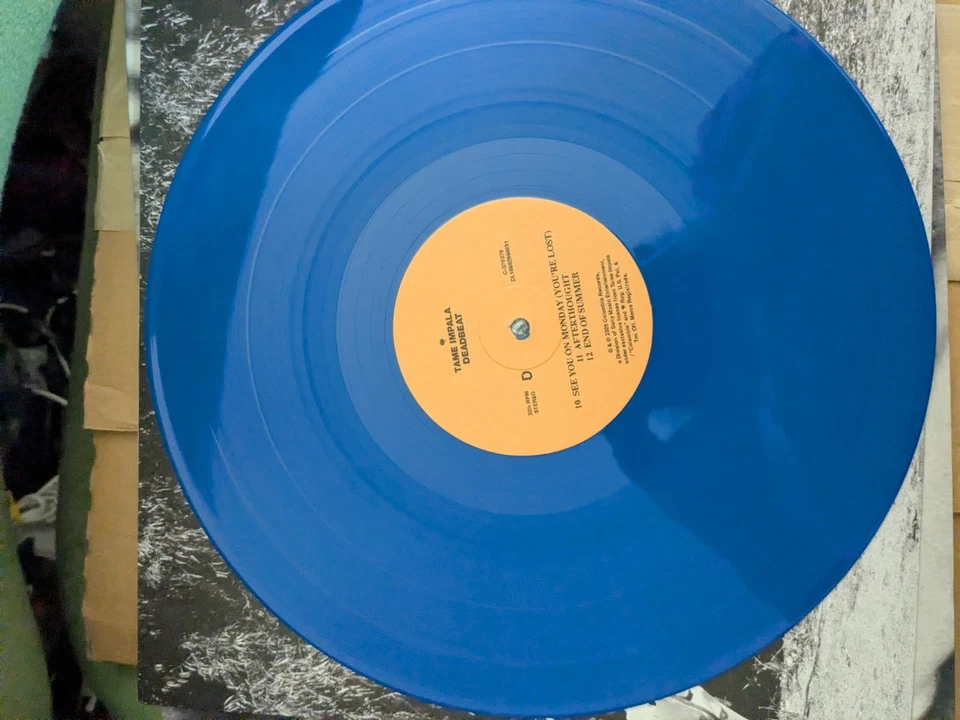 Tame Impala - Deadbeat SIGNED Bluejay Blue Vinyl - Image 4 of 4