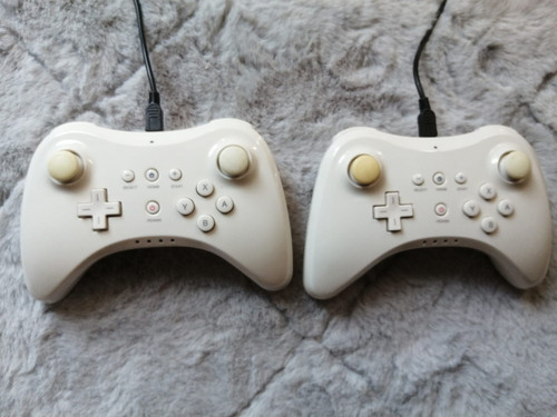 Wii U Zubehör - Remotes, Pro Controller, Nunchuks, Schutzhüllen, Motion Plus uvm