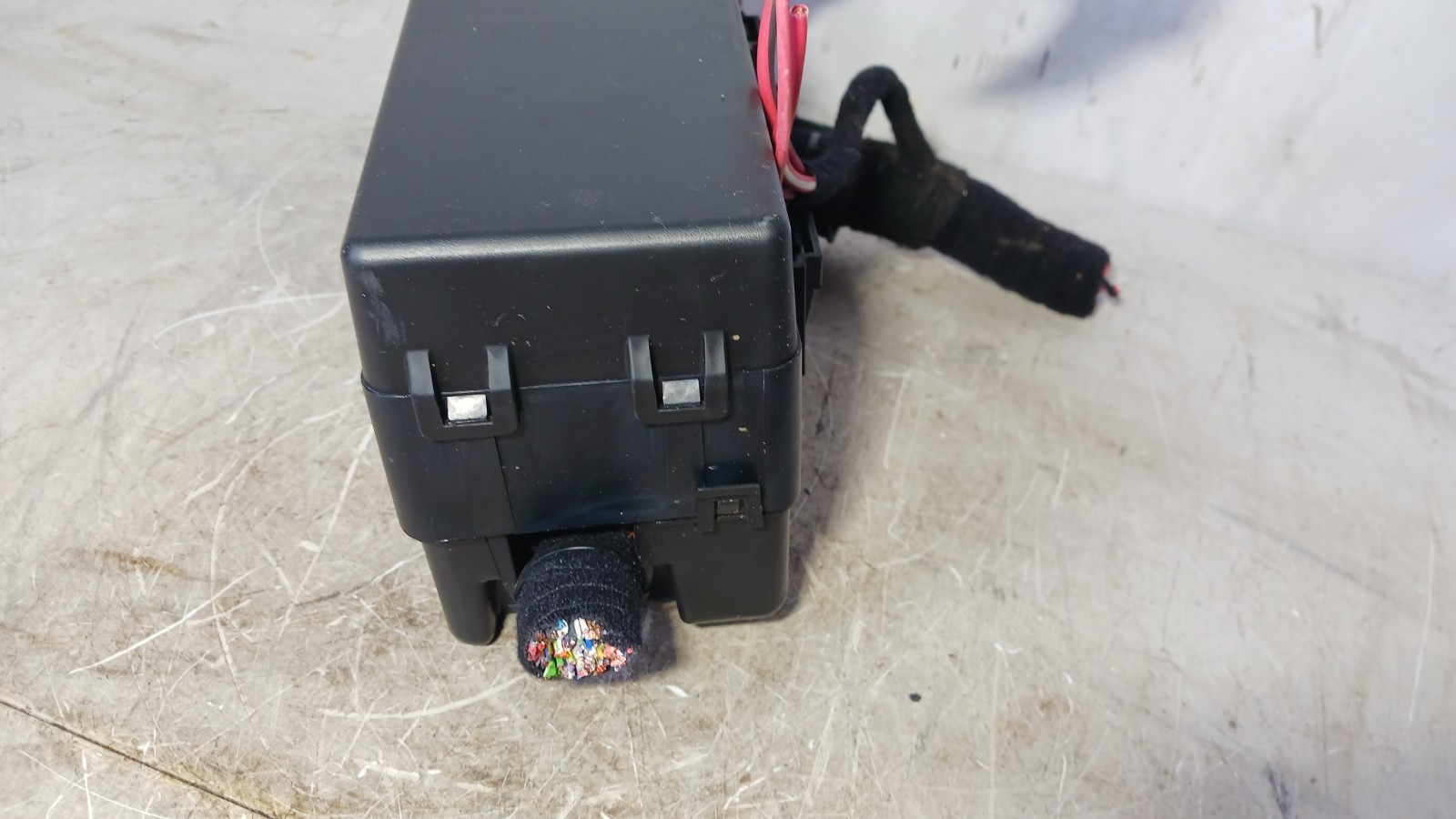 Maserati Levante 2017-2020 Fuse box P/N 670104309