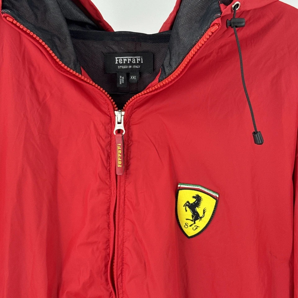 OFFICIAL Ferrari Red Men’s Jacket Windbreaker XXL Hooded Raincoat Racing F1 - Image 2 of 4