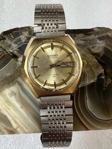 Vintage Seiko Automatic 7006-7189 Day Date Mens  Watch 39mm St Steel 17 Jewel