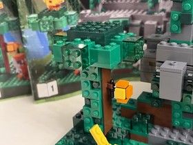 LEGO Minecraft: The Jungle Temple 21132 - Box Instructions Missing Minigures