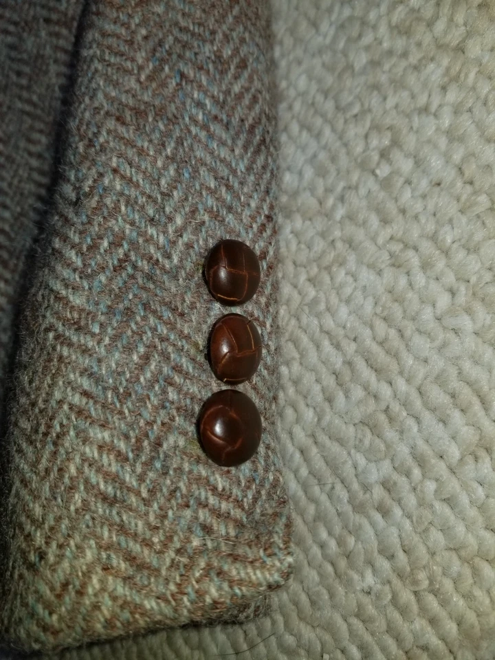 VINTAGE Mens Blazer-HARRIS TWEED-brown herringbone Scottish wool 2-button-38R - Image 4 of 4