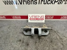 PETERBILT 20-16901M001 BRACKET-CAB SUSP LOWER