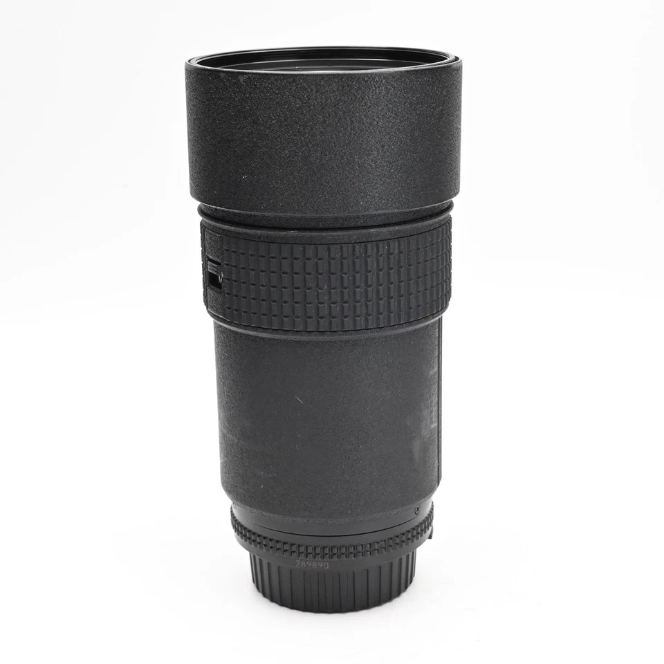 Lente Nikon Nikkor AF 180 mm f2,8 ED IF Late #890 Foto 4 de 4