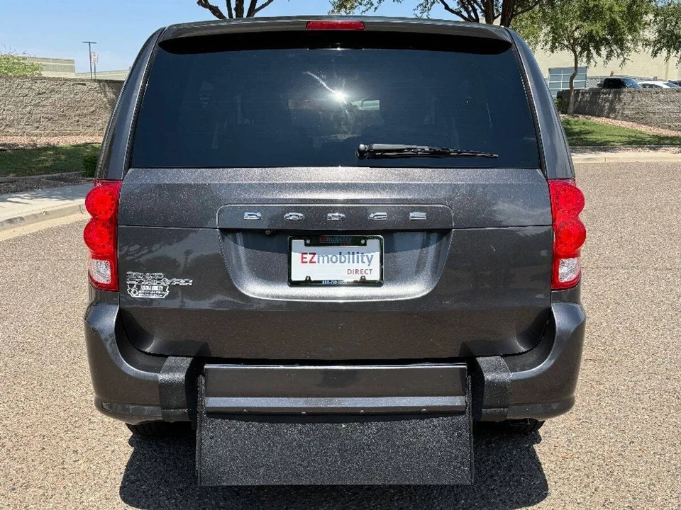 2018 Dodge Grand Caravan SE 4dr Mini Van - Image 3 of 4