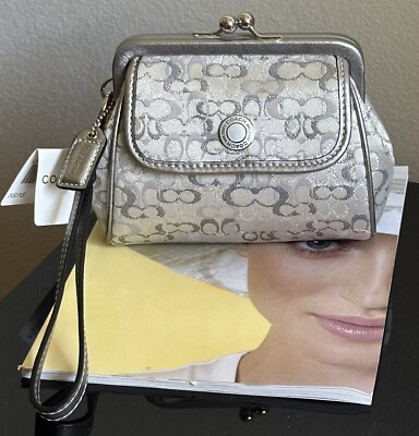 NWT COACH MADISON LUREX METALLIC SILVER FRAME KISSLOCK WRISTLET