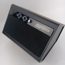 Altavoz karaoke Singtrix. Solo altavoz de piso. Sin cables. Buena forma usada
