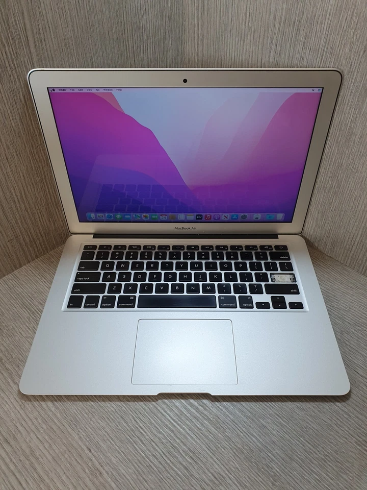 Apple MacBook Air 13" 2015 · i5 · 4GB · 120GB, photo 1 of 5