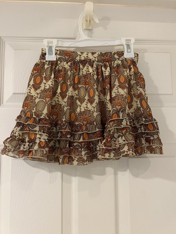 DKNY girl Skirt with Built In Short Size 6X.