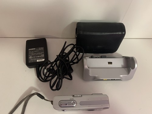 Casio EXILIM EX-Z4U 4.0MP Digital Camera - Silver - Picture 2 of 5