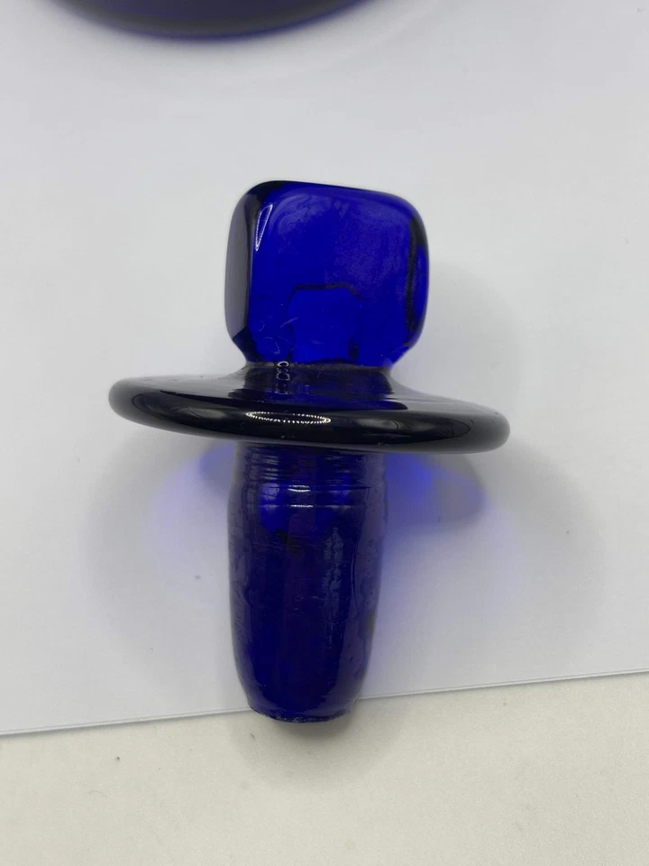 Old pontilled blue glass chemist jar, chemist round. Pharmacy - Image 3 of 4