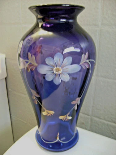 FENTON - S. HOPKINS (HP) ROYAL PURPLE FLORAL VASE - LE#1877/2950