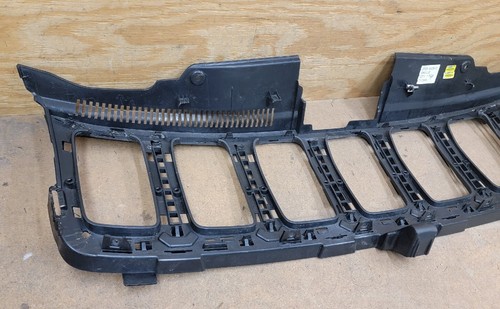 2017 2018 2019 2020 JEEP GRAND CHEROKEE Front Bumper Upper Grille Trim - Picture 14 of 24