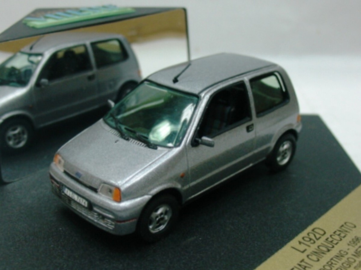 フィアット500 限定版 1:43スケール vitesse FIAT 500 L 1/43スケール ミニカー 【VITESSE