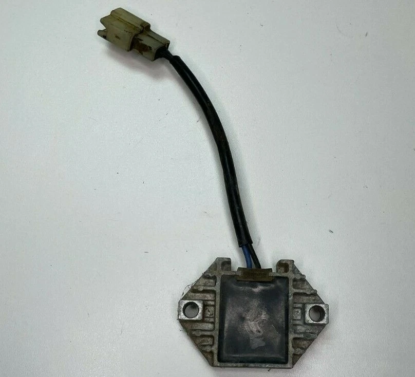 Yamaha WR426F WR 426F 2001 2002 OEM regulador de voltaje rectificador Foto 2 de 3