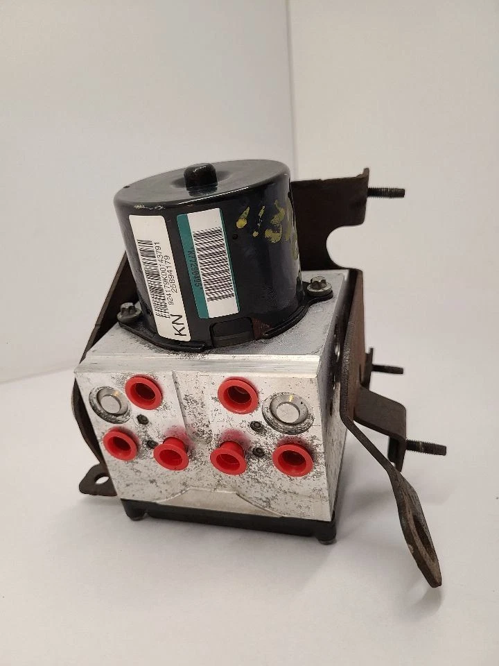 08-10 Conjunto de piezas de freno antibloqueo CHEVROLET IMPALA con control de tracción 25894179 Foto 2 de 4