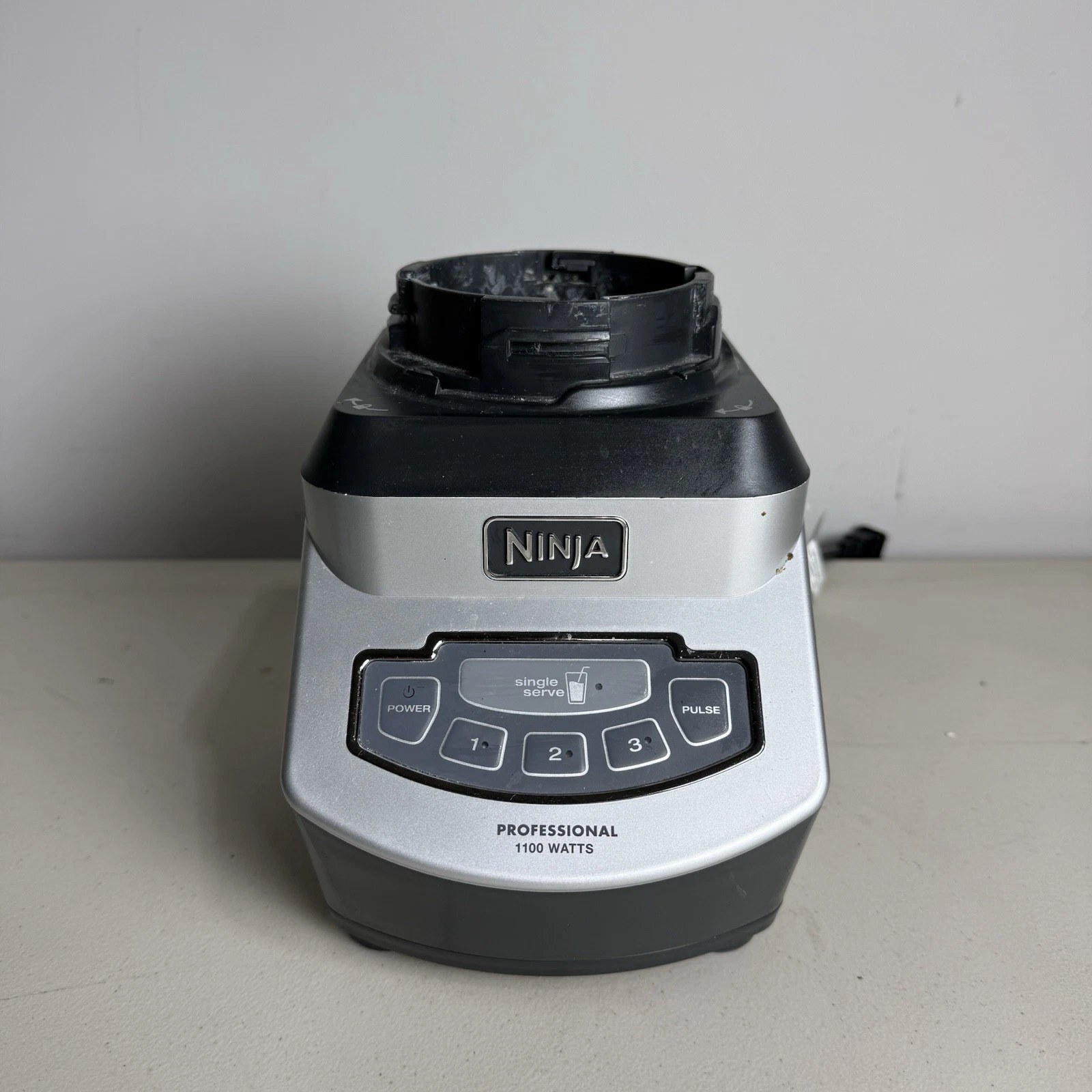 Ninja BL660 3 Speed Blender - Gray Tested And Works MOTOR BASE ONLY