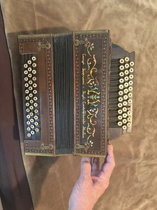 Luigi Sormani & Figli Castelfidardo Italia 79-Button 48/31 Button Accordion