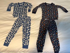 TWO PAIRS OF LONG-SLEEVE LIMITED EDITION JANIE AND JACK PAJAMAS-SIZE 5