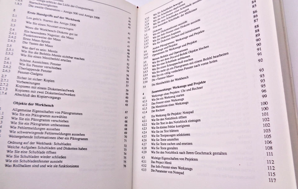 COMMODORE AMIGA -- AMIGA 2000 BUCH (MARKT & TECHNIK - BUCH) #2DE - Bild 3 von 4