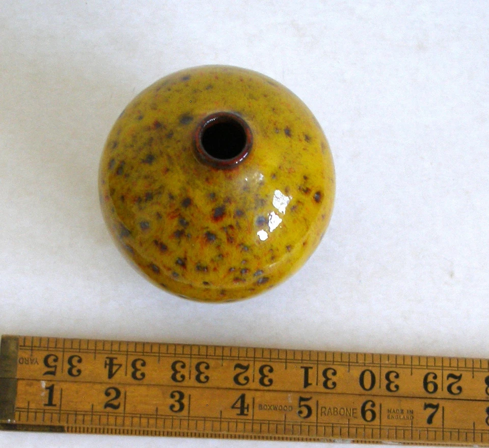 VERY EARLY ALAN WHITE P0T (experimental ?) - Image 2 of 3