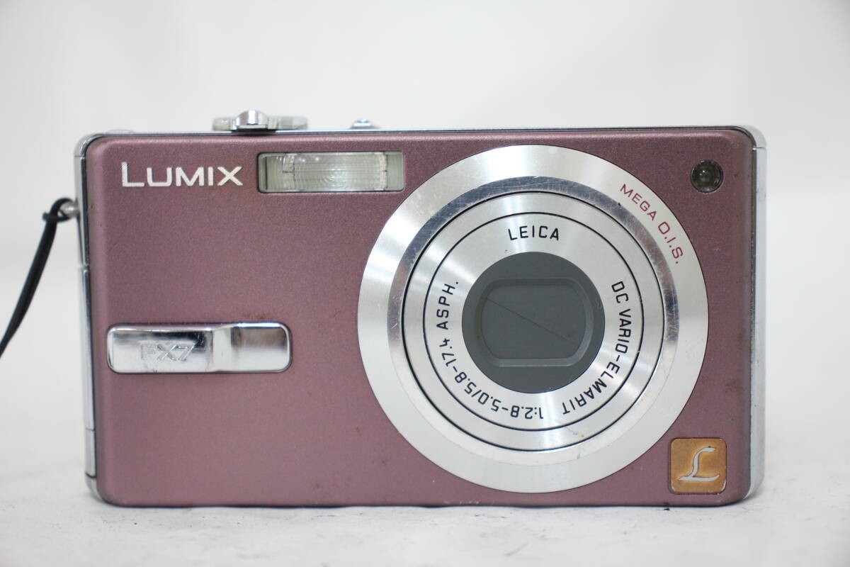 Panasonic LUMIX DMC-FX7 ピンク Panasonic Lumix DMC-FX7 Pink Compact Digital Camera, Battery