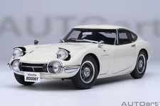 1/18 Toyota 2000GT RHD 1967 White Composite Model Car By AUTOart 79546
