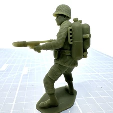 World War 2 American Toy Soldier FLAME THROWER Military Resin 1/32 Scale Figure