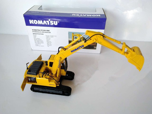 hydraulic toy excavator