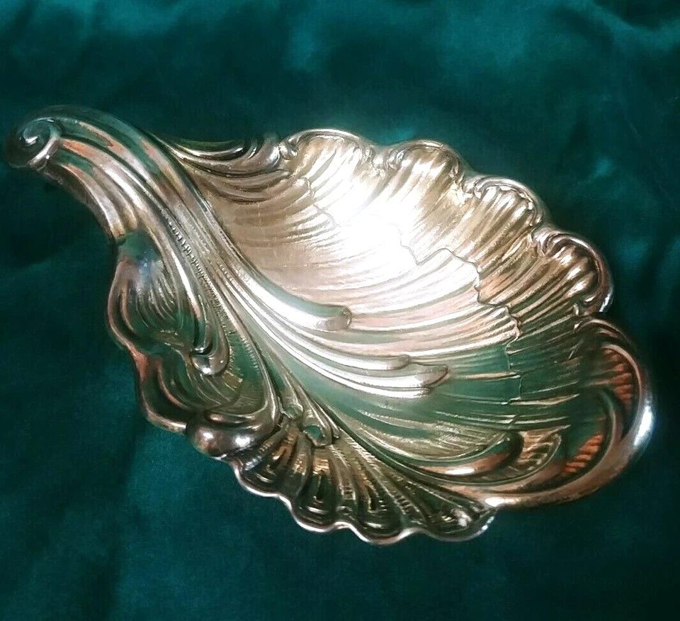 Plato Gorham Antiguo Raro Esterlina Art Nouveau Repousse Hoja Vieira SIN MONO Foto 3 de 4