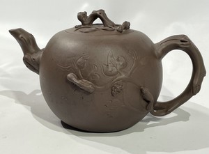 Antique Zisha Clay Qing Dynasty Carved Yixing Teapot 18th to 19th Century