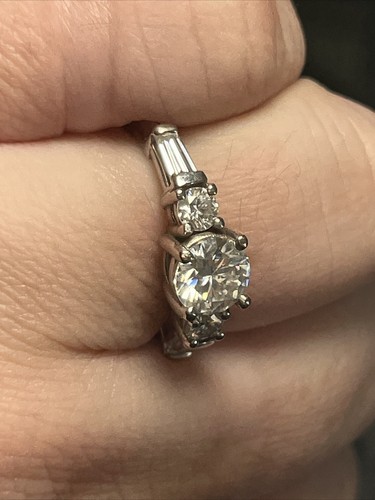 Stunning White Gold Moissanite Ring Size 6.5. 1.6 Carat Weight. - Picture 8 of 19