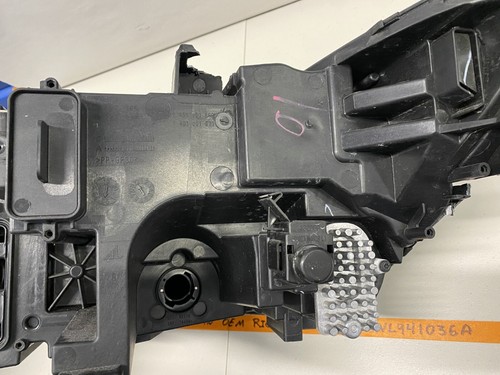 2022 - 2023 VOLKSWAGEN VW TIGUAN OEM RIGHT HEADLIGHT - 5NL941036A - Picture 10 of 13