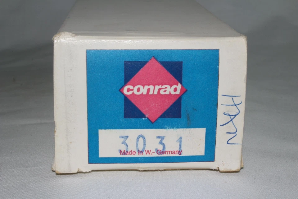 Conrad 模型,MAN 货运卡车带拖车,盒装精美 1/50 比例 — 第 2/4 张图片
