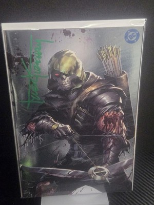 PREMIUM SIGNATURE COA FOIL VARIANT ABSOLUTE GREEN ARROW 1 KIRKHAM BATTLE DAMAGE 