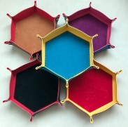 Кожаный лоток для игры в кости Galactic Toys - Различные цвета 1990₽